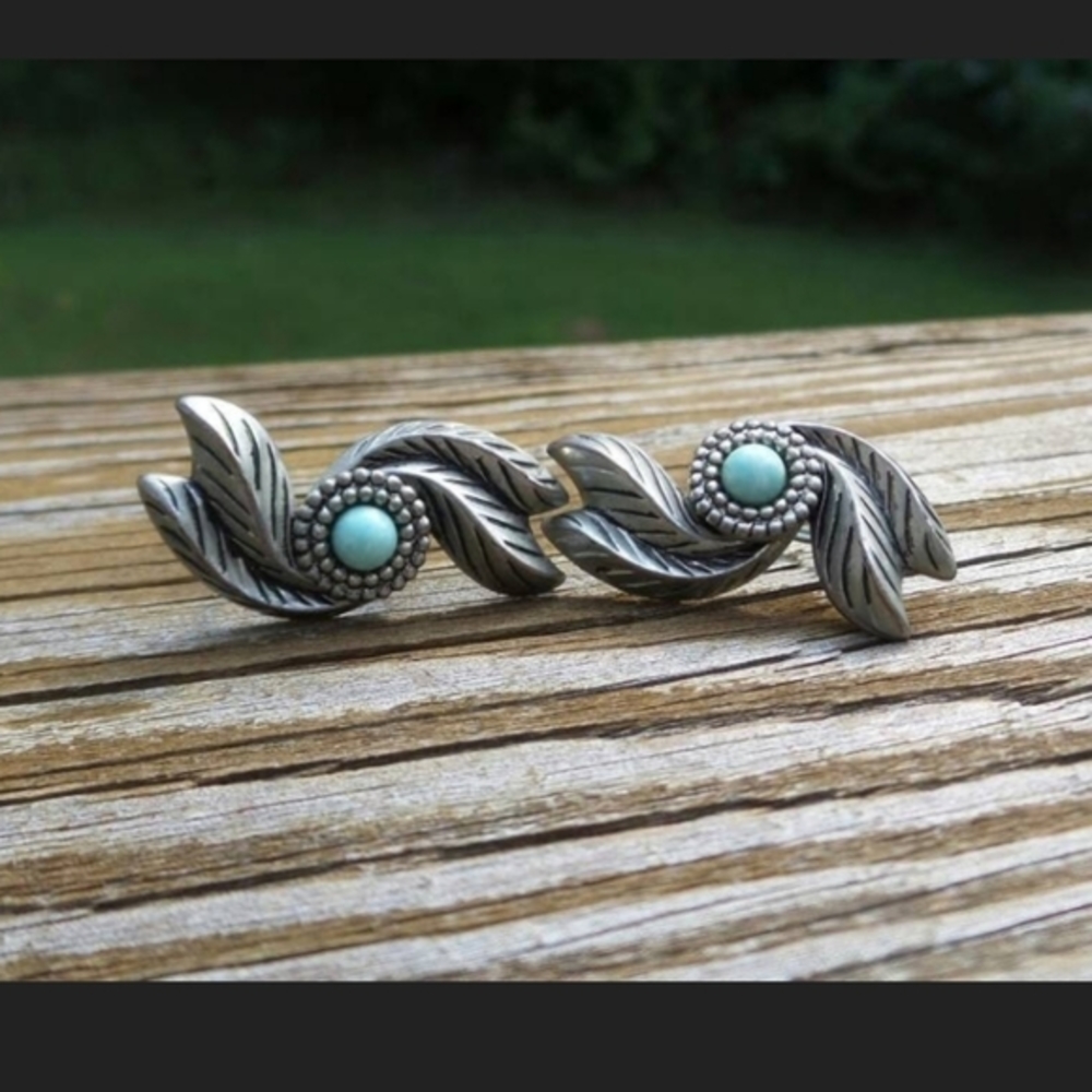 Vintage Silver Tone Turquoise Stone Clip On Earrings